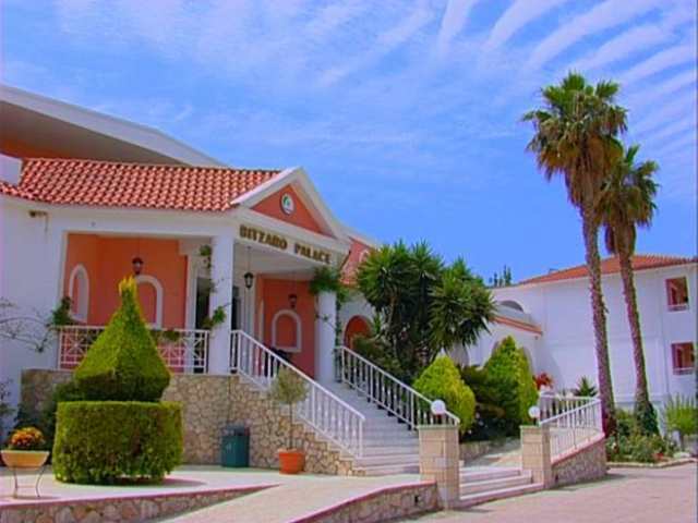Bitzaro Palace 3* Kalamákion